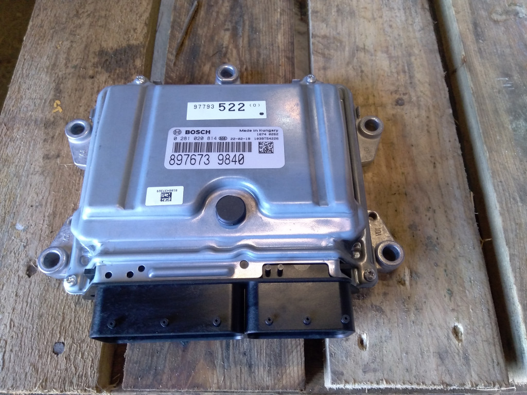 Case  Engine, Computer And Controls